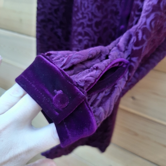 Vintage Koret Maroon Blouse Velvet Velour button down brocade gothic - Picture 4 of 5